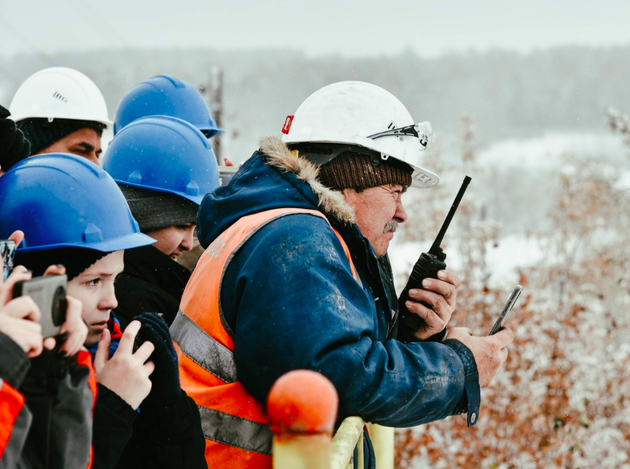 Фото Взрывные работы в карьере, производственные рекорды и поддержка сотрудников. Управляющий директор АО «Искитимцемент» Владимир Скакун о настоящем и будущем предприятия 2